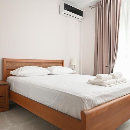 Faidra Apartments Néa Péramos Exteriér fotografie