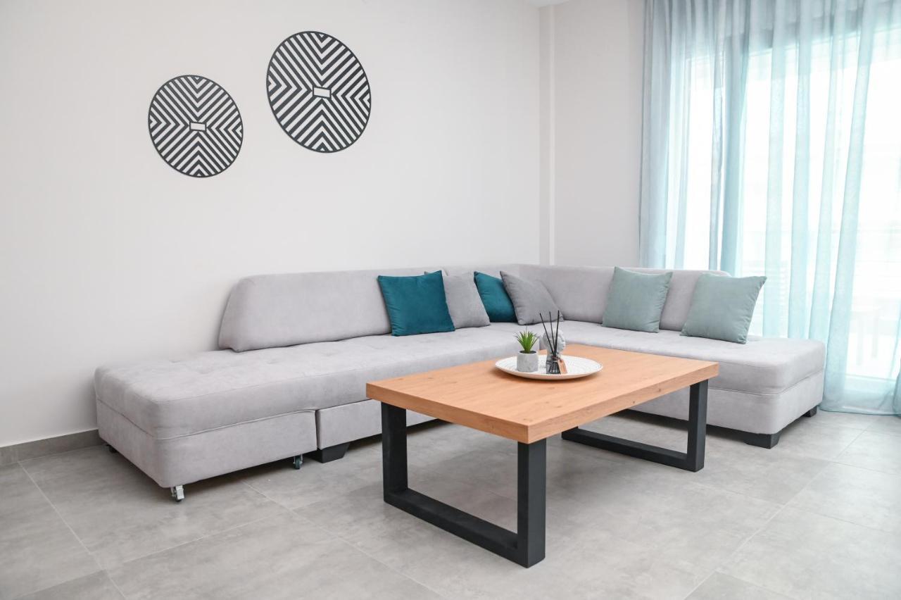Faidra Apartments Néa Péramos Exteriér fotografie